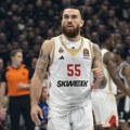 Nisu imali milosti: Suspendovan Majk Džejms!
