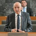 Slovenija: U toku sednica o izboru Janše za premijera, ispred zgrade protesti