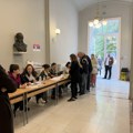 IZBORI 2026: Izlaznost u Sremskoj Mitrovici dostigla 55,1 odsto, za sada bez nepravilnosti