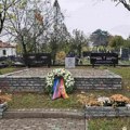 Smeta sve što je srpsko Izmešten spomenik palim srpskim borcima na pravoslavnom groblju u Prištini