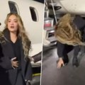 Rita Ora stigla na Kosovo: Čim je izašla iz aviona uradila ove tri stvari i srušila mreže, a dočekao ju je ovaj političar…