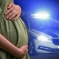 Pretučena trudnica (21) u Somboru: Tri automobila opkolila vozilo, pa nasrnuli na nju i muškarca (31)