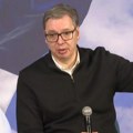 Vučić razgovara sa narodom u molu: "Program stanova za mlade je strašno važan, to je nada za Srbiju! U planu čak 60.000…