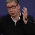 Vučić: Uskoro odluka o besplatnim udžbenicima i javnom prevozu u Nišu