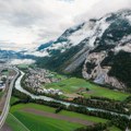 Troje planinara poginulo od udara groma tokom nevremena u austrijskim Alpima