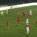 Srbin i bivši fudbaler Partizana postigao najkomičniji auto-gol godine u lk: Druže, kako ti se ovo desilo...