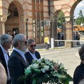 Poznati na novom groblju na sahrani Den Tane: Piksi, Mira Adanja Polak, Vesna de Vinča stigli da isprate biznismena na večni…