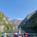Grizli zaplivao Drinom: Počela nova sezona krstarenja iz Perućca