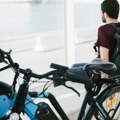Da li je kraj divljanja e-bicikala? Novi pravilnik uvodi jasne granice i strožije uslove u Srbiji, neki će morati da…