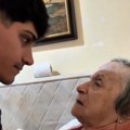 Unuk saopštio baki da odlazi u inostranstvo zbog posla, ono što mu je ona rekla slomilo je milione: Ovaj snimak je rasplakao…