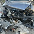 Direktan sudar na magistrali kod Sevojna! Jedan automobil potpuno uništen - "bilo je strašno"