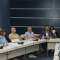 Usvojena inicijativa Žarka Mićina za podizanje spomenika stradalima u padu nadstrešnice, opozicija napustila zasedanje
