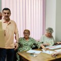Kada računi istope penziju, solidarna pomoć pravi je spas Novosadskim penzionerima s niskim primanjima podeljena 1.064 paketa