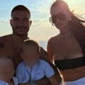 Mirko Šijan sa ženom i sinovima na jahti: Porodična fotografija sve oduševila! Bojana naslednike obukla identično, prava idila…