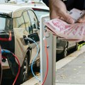 Mitovi i istine o polovnim električnim automobilima: Evo da li se isplati staviti ih na oglase i koliko gube na vrednosti kroz…