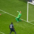 Šok za ceo svet, Arsenal poveo u finalu LŠ, pogledajte kako je Nemac prevario Rusa