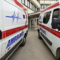Motociklista teško povređen u saobraćajnoj nezgodi, hitno prebačen na reanimaciju