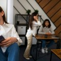 Hiljade prijatelja, a nemaju kome da se povere: Zašto su mladi sve usamljeniji u vremenu stalne povezanosti?