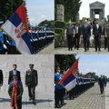 Predsednik Crne Gore položio venac na Spomenik neznanom junaku na Avali u pratnji ministra Vučevića