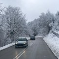 U nekim delovima Srbije zimski uslovi za vožnju