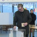 Председник Вучић гласао на Новом Београду