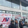 Protest studenata u 16 sati ispred prostorija SNS