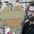 Pijanista na protest kod Generalštaba doneo „zvučni zid“ VIDEO