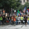Beograd: Protest srednjoškolaca ispred ministarstva prosvete zbog produžetka školske godine