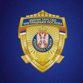 SAOPŠTENjE POLICIJE: Uhapšen I. D. (1994) koji je jutros pokušao da probije policijsku blokadu! Uhapšen nakon potere