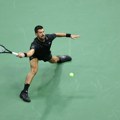 Đoković prošao u drugu rundu US Opena: Novak se mučio i tražio medicinski tajm-aut, pa ubedljivo pobedio tinejdžera