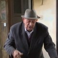 Vučić ispunio želju deki Vukosavu (106) On je najstariji putnik u brzom vozu za Suboticu (video)