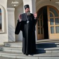 Burne reakacije javnosti na kontrolnu posetu crkvenih zvaničnika mitropolitu Justinu