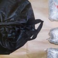 Uhapšen diler iz Šapca: Zatečen sa 4,5 kilograma biljne materije i kokainom