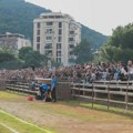 Urušila se tribina stadiona: Povređena jedna osoba, drama u Hrvatskoj