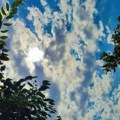 Preko dana sunčano, posle podne naoblačenje, temperature do 30 stepeni