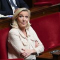 Le Pen se kandiduju za predsednicu Francuske uprkos osudi