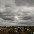 Novi talas lokalnih pljuskova u Srbiji: Svežiji početak nedelje uz dalji pad temperature