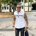 "Seljačine to ne kapiraju, nastaviću da nosim suknje i lakiram nokte" Đorđe David došao u nesvakidašnjem izdanju na snimanje…