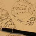 Srbija najčešće bira lidere rođene u ovom znaku! Velike ideje ili lov na detalje! Izborna astrologija Evo kako glasaju znaci…