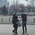 (Video): Aleksandra Mladenović smuvala sina bogatog biznismena Prve fotografije pevačice sa novim dečkom - Uhvatili smo ih…