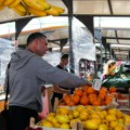 Ovog voća u Srbiji neće biti ni za lek: Loša godina smanjila rad, ali podigla cenu! Papreni iznosi na pijacama