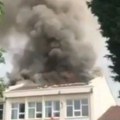 Mali maturanti se malo zaneli u slavlju, pa zapalili krov škole u Podgorici (VIDEO)