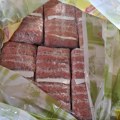 Pokušali da prošvercuju više od tone pršuta, ćevapa i kajmaka