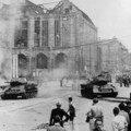 Kogato sъvetskite tankove potušiha bunta sreщu režima v GDR
