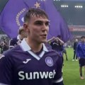 Cvetković dao gol za pobedu Anderlehta i rešio derbi, pa uzeo mikrofon i napravio šou sa navijačima u Belgiji