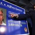 Трамп потписао закон којим се Министарству правде налаже да објави Епстинове досијее