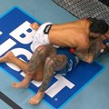 UFC u Beogradu! Krenule glavne borbe! Šok u Areni - Miloš Janičić se povredio i izgubio!