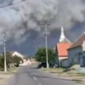 "Vodeni bombarder" već u akciji iznad Deliblatske peščare: Izbacuje tone vode iz vazduha (foto)