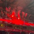 Bakljada uprkos porazu: Delije pružile podršku treneru i igračima, pogledajte scene iz Arene (video)