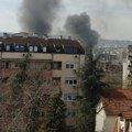 Veliki požar u Učiteljskom naselju u Beogradu, kulja crni dim FOTO, VIDEO